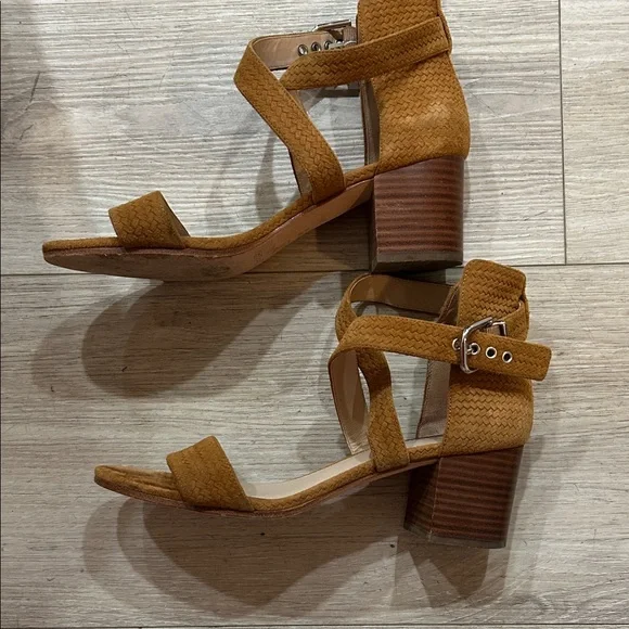 Via Spiga Tan Strappy Sandals - Picture 4 of 8